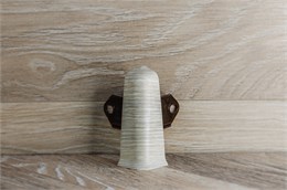 Наружный угол с крепежом 85 мм 